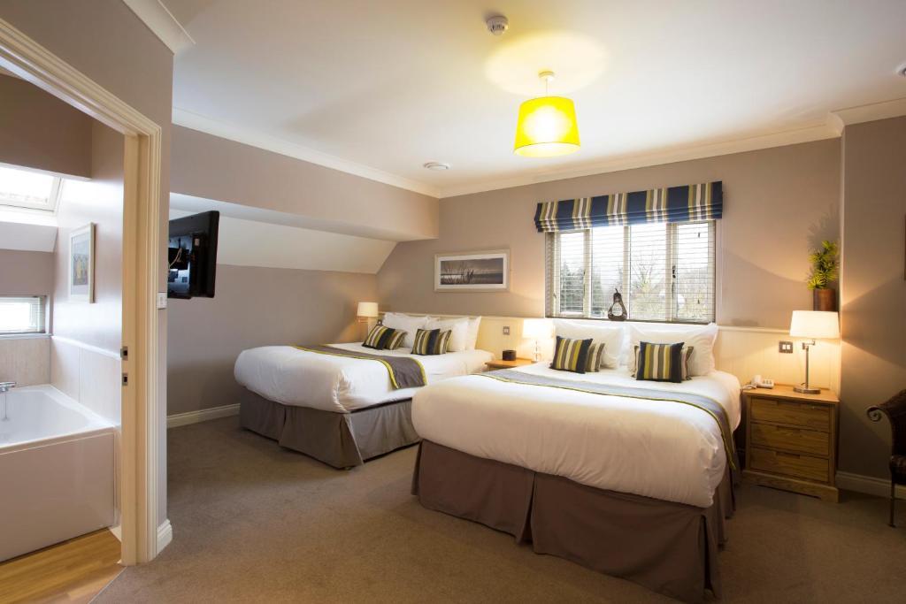 Breckland Lodge Attleborough Habitación foto